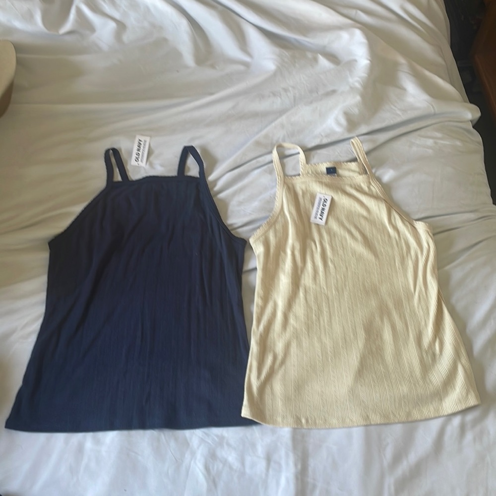 NWT basic tanks